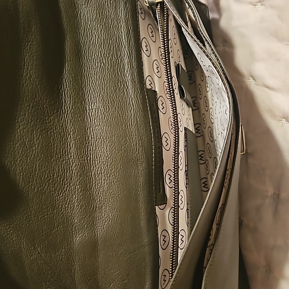 The Wanderers Travel Co "Pisa" Briefcase Full Grain Leather (from Australia) - Picture 5 of 16